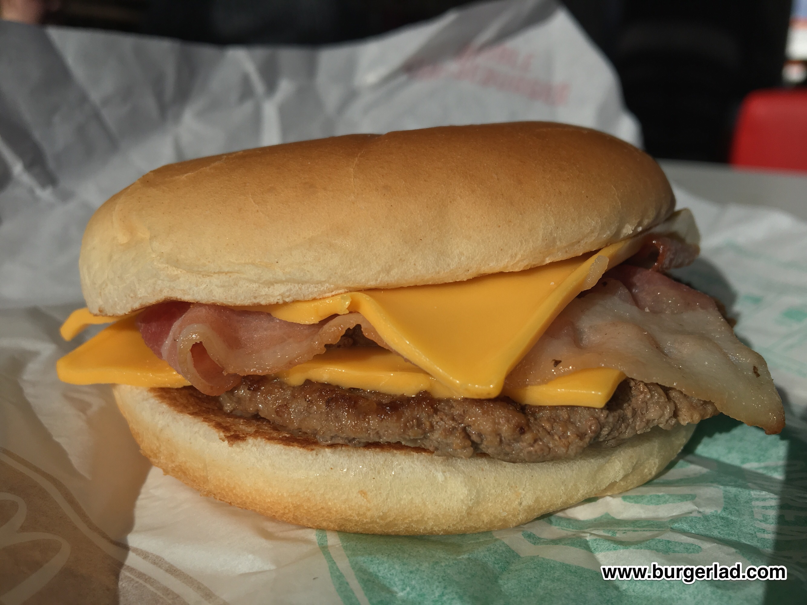 Mcd cheese burger Classic Cheeseburger