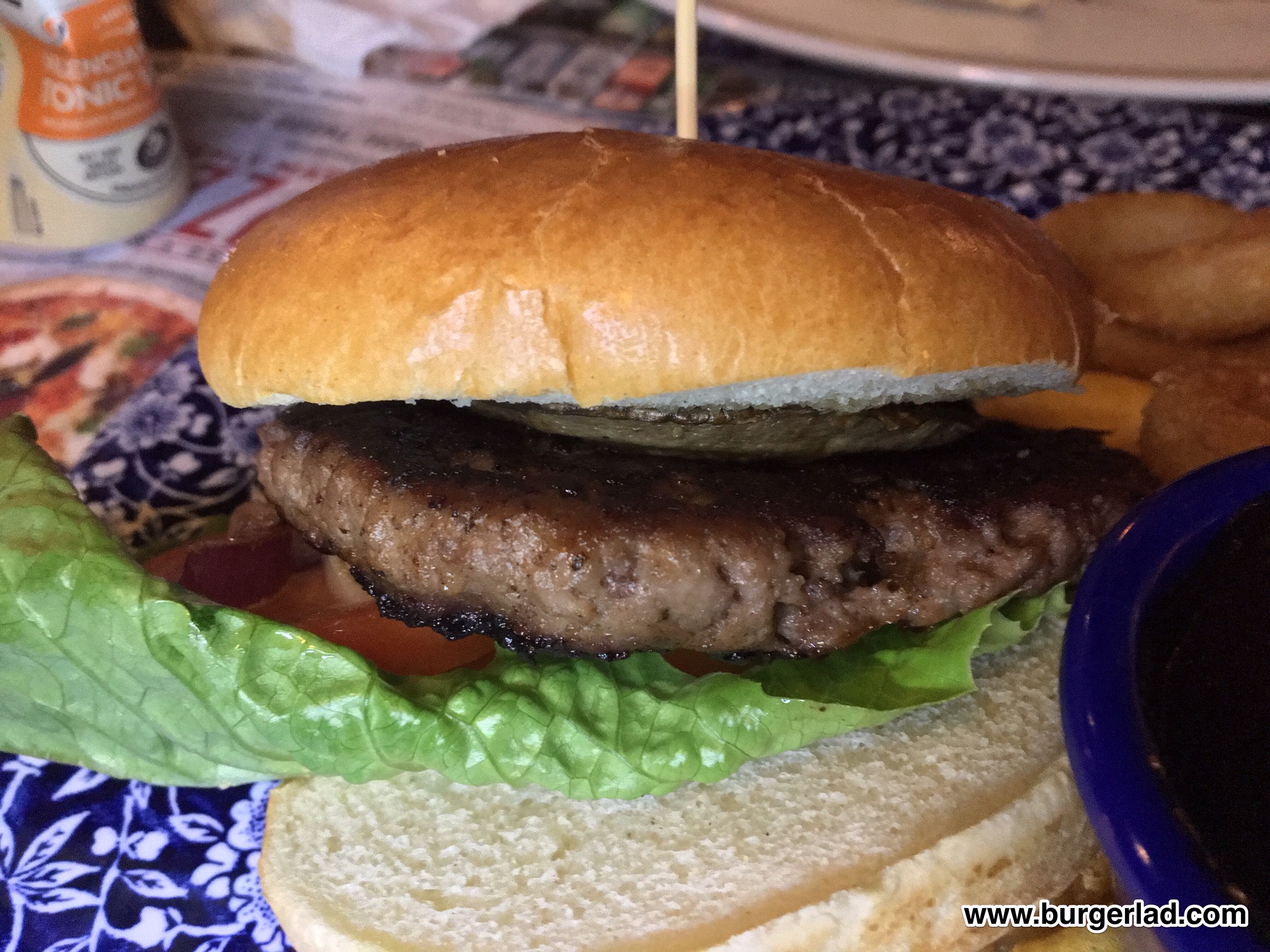 Wetherspoon Hardys Shiraz & Mushroom Beef Burger